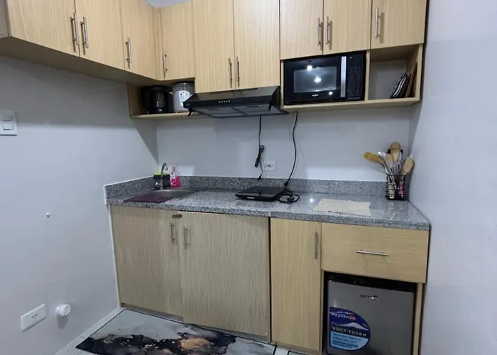 Aparthotel Casa Moanna 2br With Dining, Kitchen, Living Area And Netflix Mandaue